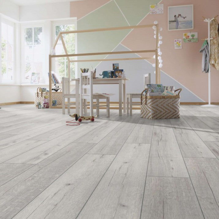 Authentik Smart Laminatboden aus weißer Eiche